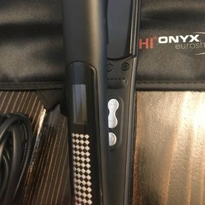 CHI Onyx Euroshine 1" Flat Iron